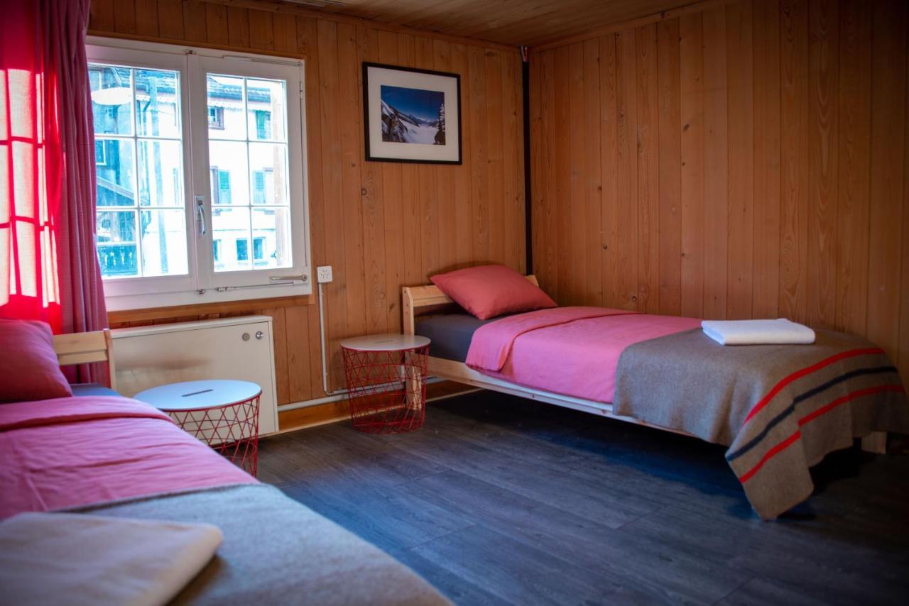 Uncle Eric'S Chalet Matten bei Interlaken Bagian luar foto