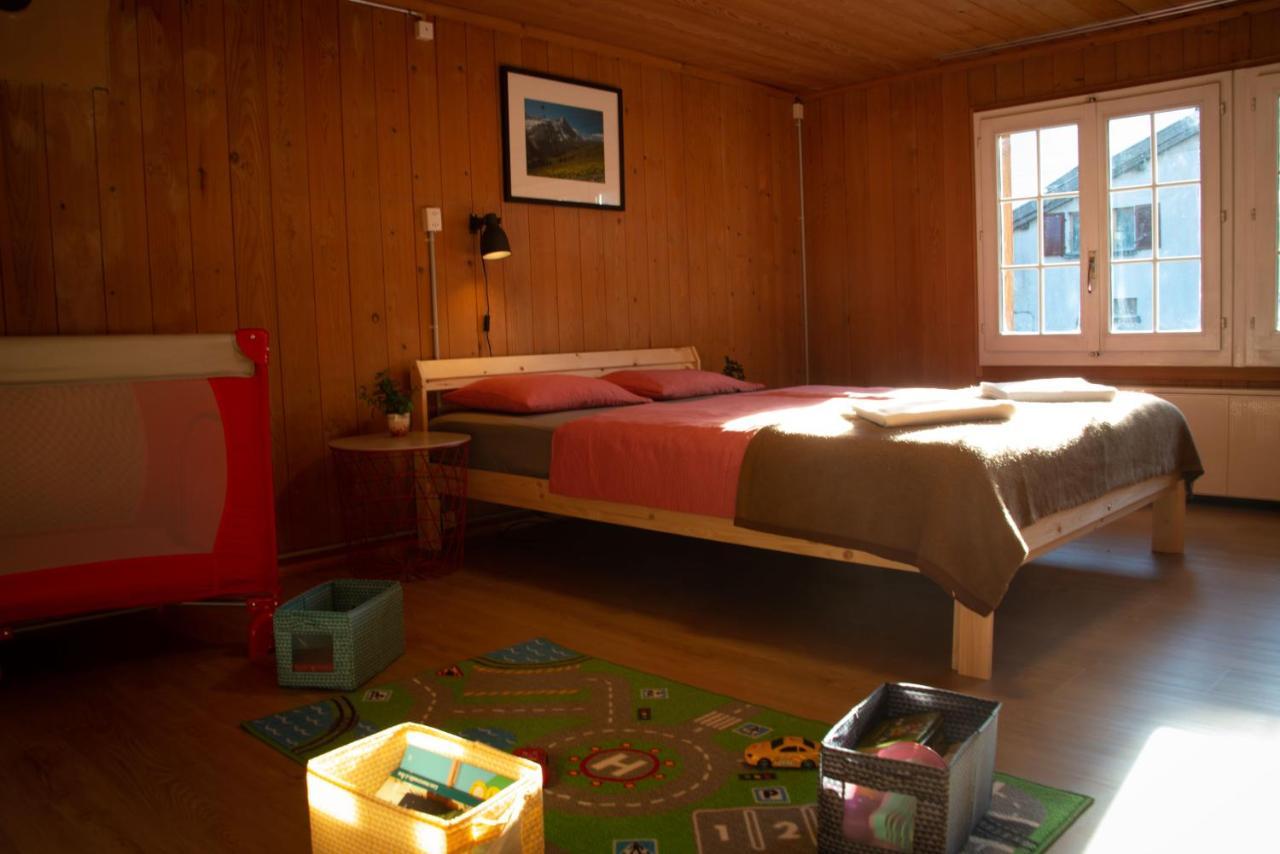 Uncle Eric'S Chalet Matten bei Interlaken Bagian luar foto